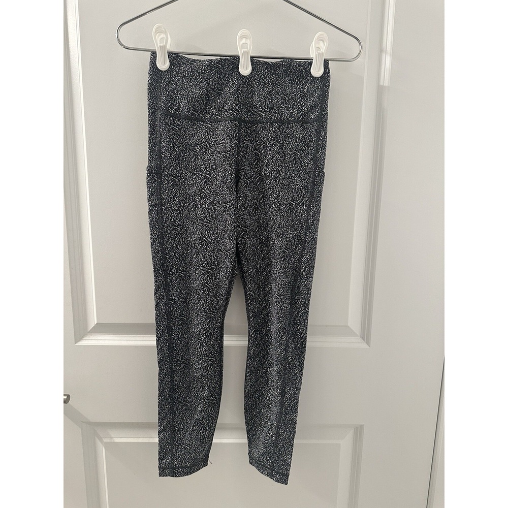 Athleta Lightning Static 7/8 Tight High Rise Leggings Side Pockets Black White S